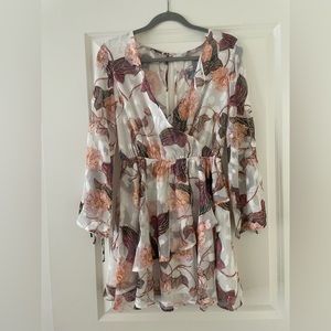 Flowy sleeved floral dress